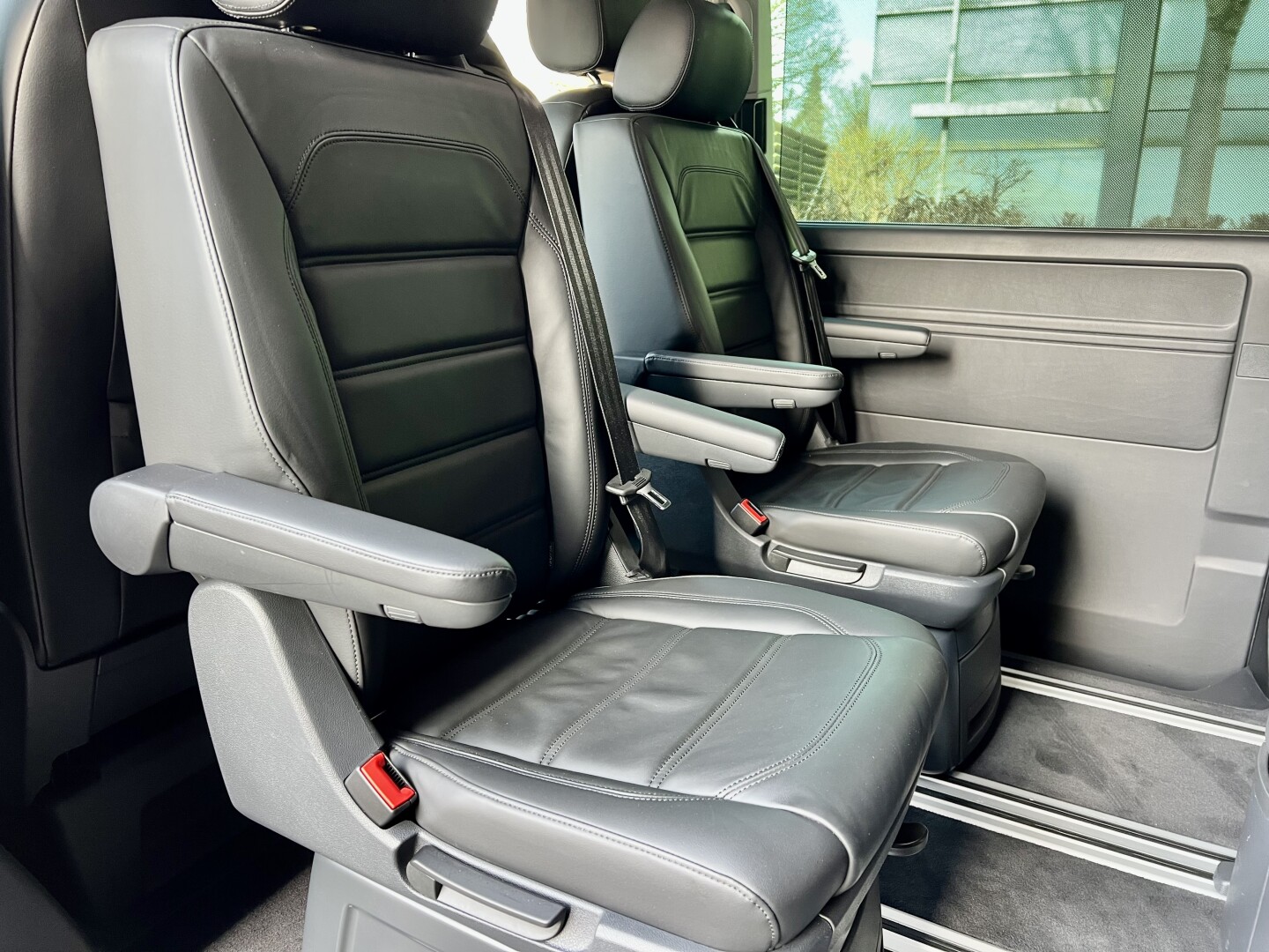 VW Multivan 2.0 TDI Bulli Lang 4Motion DSG LED З Німеччини (130422)