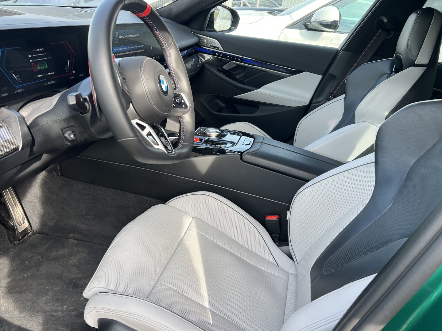 BMW M5 Touring xDrivers 727PS Hybrid Exclusive З Німеччини (130467)