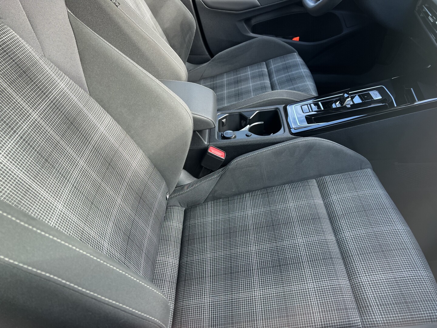 VW Golf 8 GTD 2.0 TDI 200PS DSG IQ-LED З Німеччини (130545)