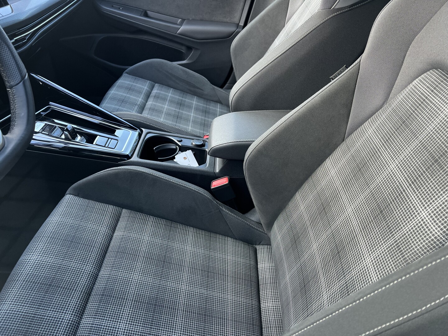 VW Golf 8 GTD 2.0 TDI 200PS DSG IQ-LED З Німеччини (130533)