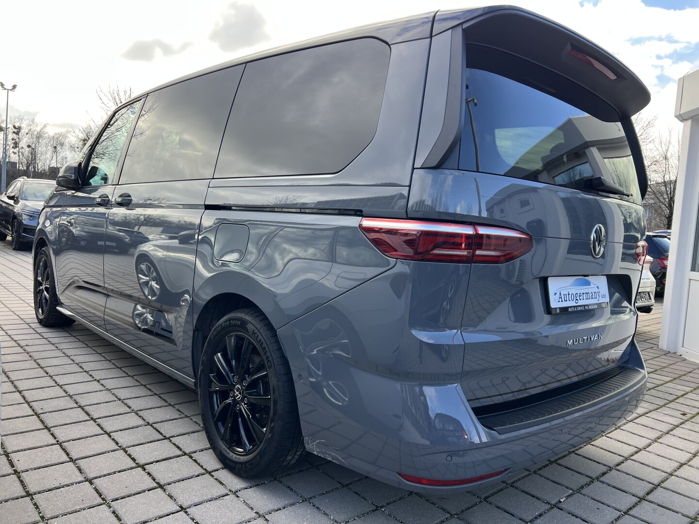 VW Multivan 2.0 TDI Lang DSG Edition LED З Німеччини (130638)