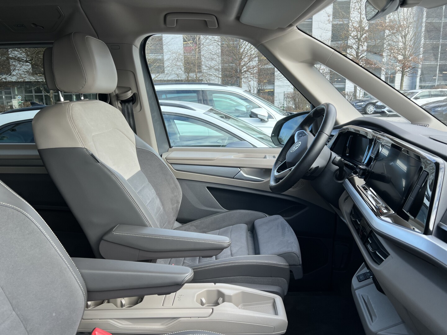 VW Multivan 2.0 TDI Lang DSG Edition LED З Німеччини (130622)