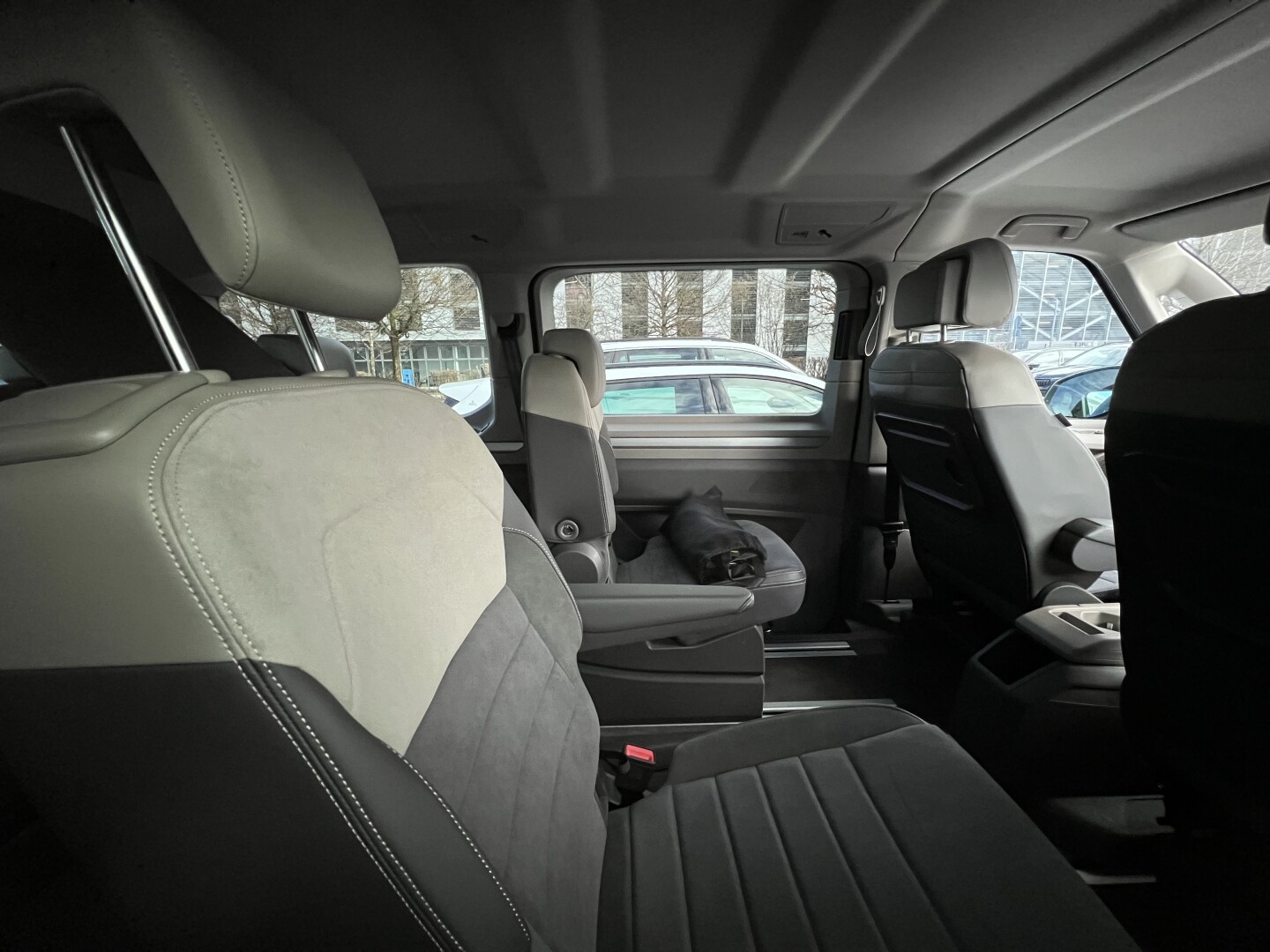 VW Multivan 2.0 TDI Lang DSG Edition LED З Німеччини (130619)