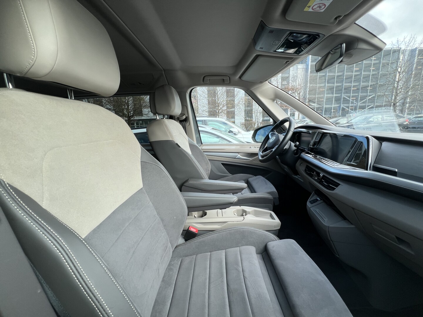 VW Multivan 2.0 TDI Lang DSG Edition LED З Німеччини (130624)