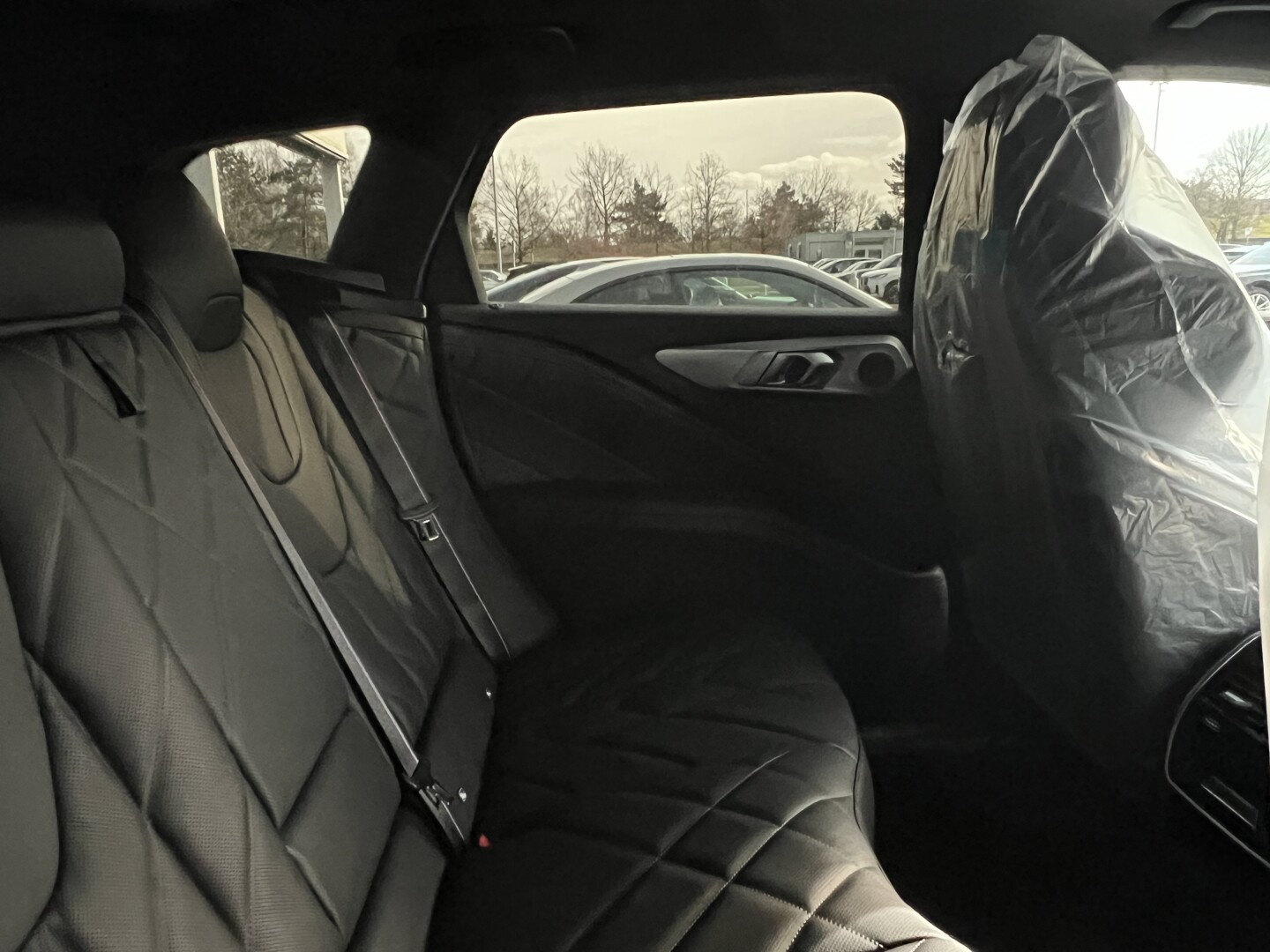 BMW XM 4.4  Plug-in-Hybrid 653PS B&W Black-Paket  З Німеччини (130654)