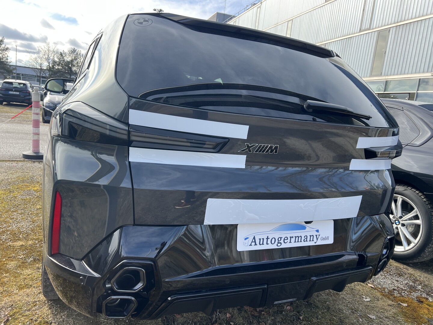 BMW XM 4.4  Plug-in-Hybrid 653PS B&W Black-Paket  З Німеччини (130662)