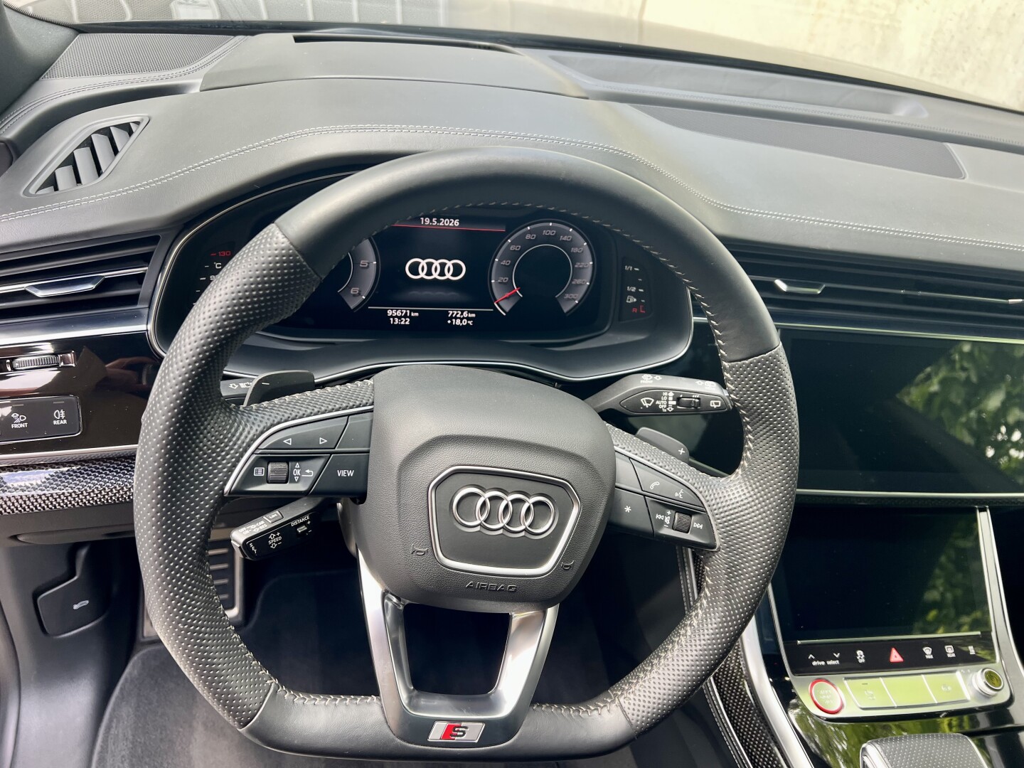 Audi SQ8 4.0TDI Black-Paket Keramik Matrix LED З Німеччини (130887)