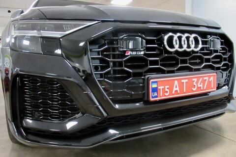 Audi RSQ8 4.0TFSI 600PS Matrix Black-Paket