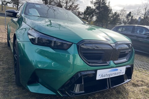 BMW M5 Touring xDrivers 727PS Hybrid Exclusive